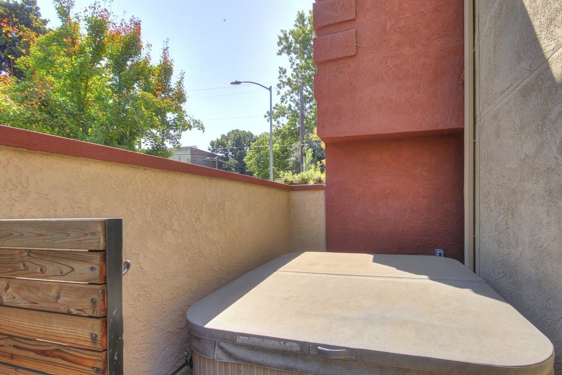 Beautiful condo just listed in Downtown Sacramento: 972 Q Street