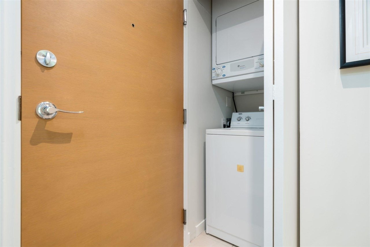 977 Mainland Street, #306