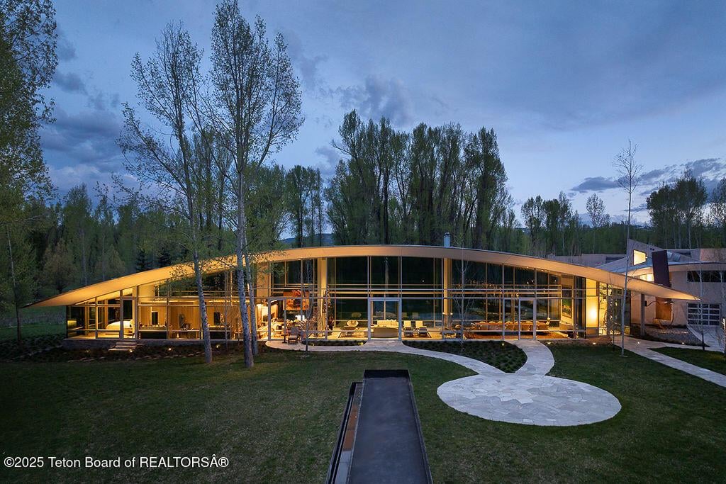 1120 S THUNDER Rd