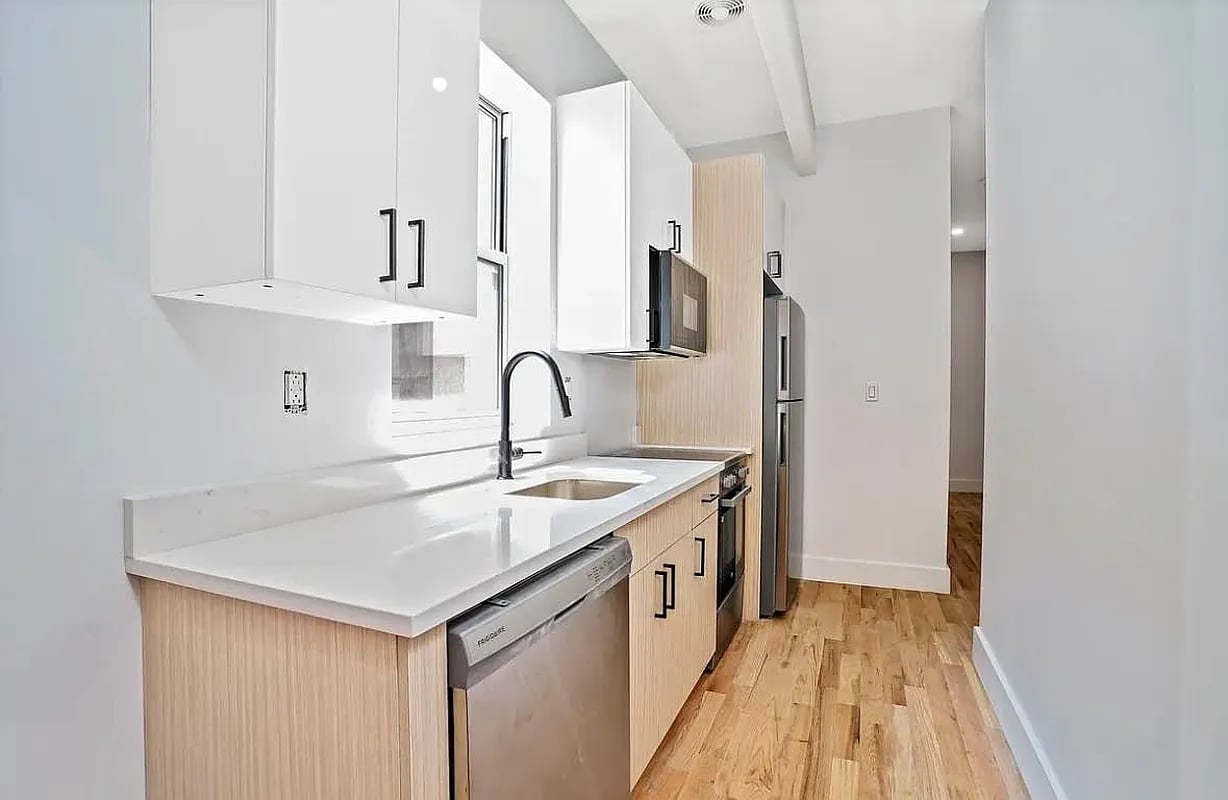 1865 Putnam Avenue 2A