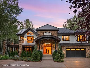 137 Westview Dr