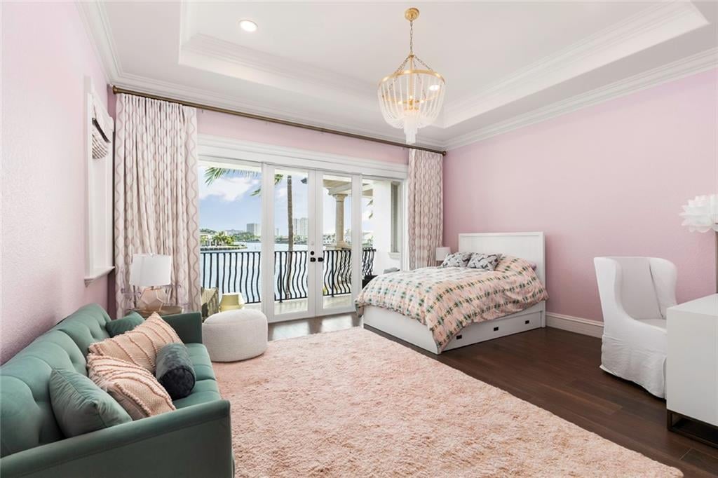 2593 SE 8th St, Pompano Beach, FL 33062