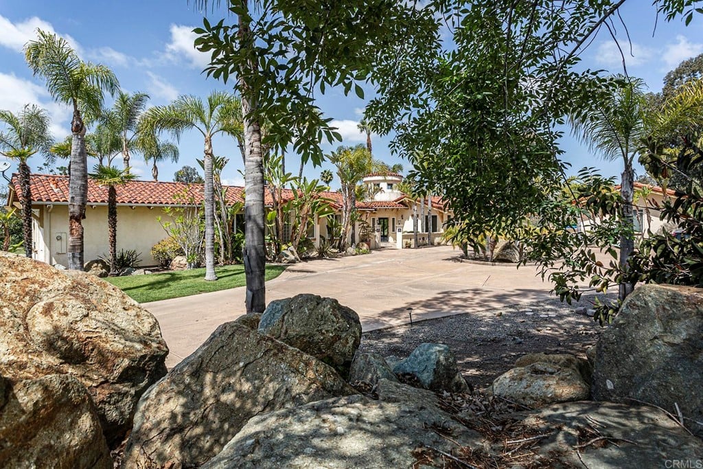 6944 Rancho Cielo
