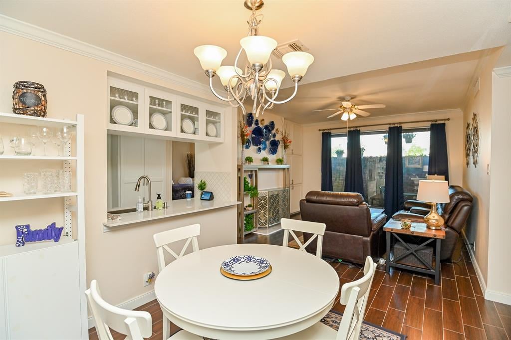 2829 Timmons Ln, #117