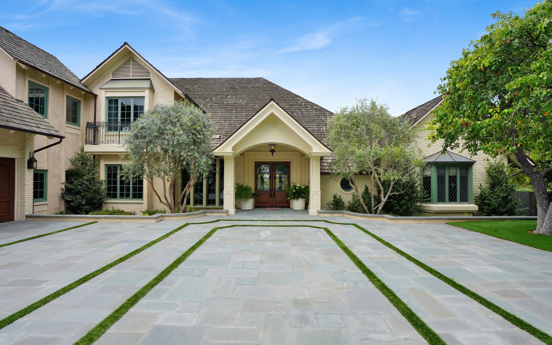 1 Cypress Point Lane