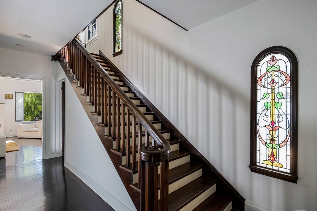 Velaris Estate, Laurel Canyon Blvd, 90046