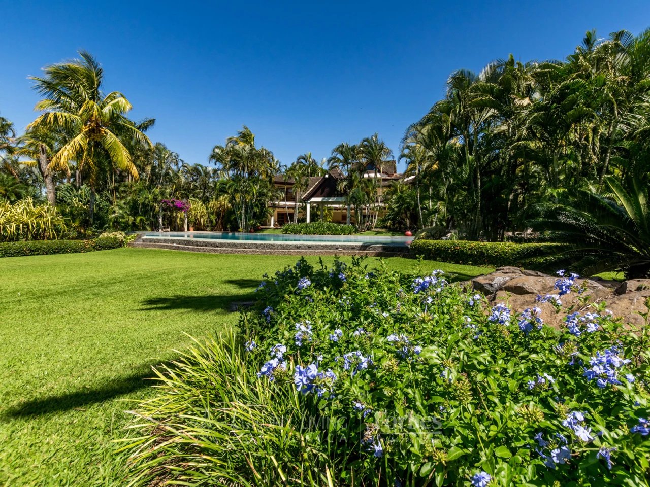 20418 - Villa Serena: Where Serenity Meets Luxury