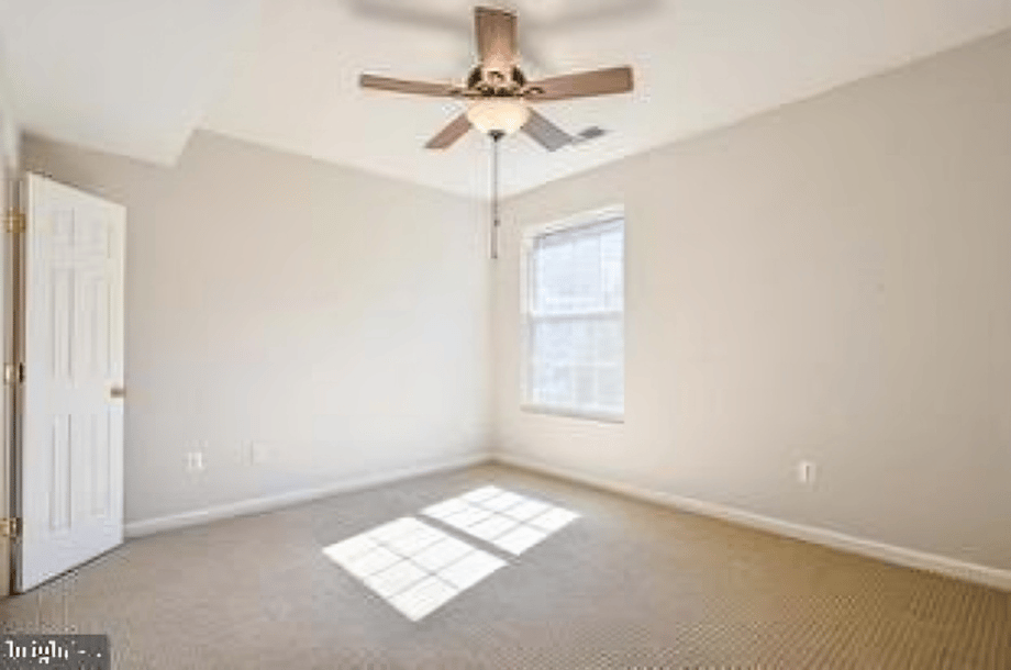 20447 Chesapeake Sq #302