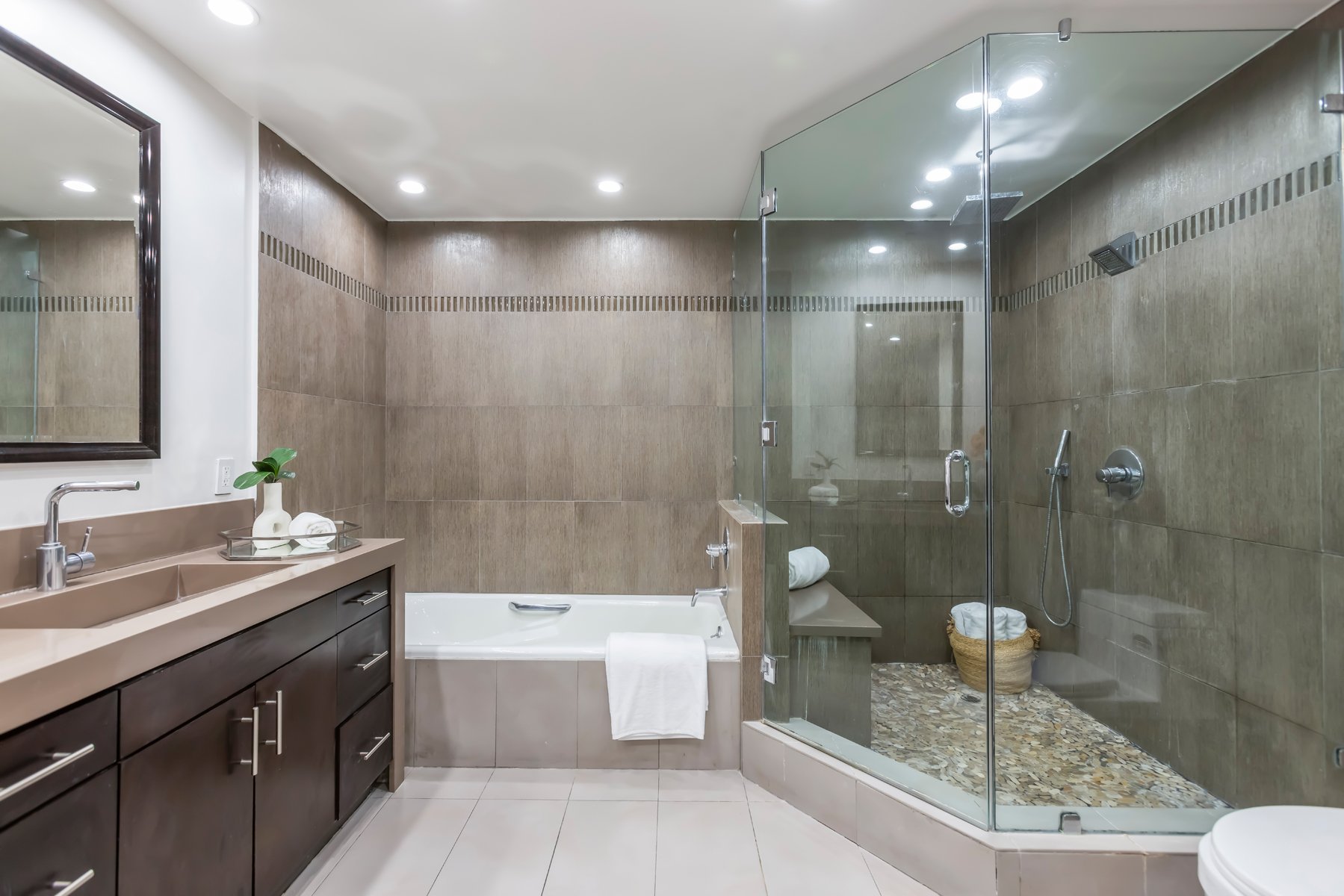 10750 Wilshire Blvd #503, Westwood