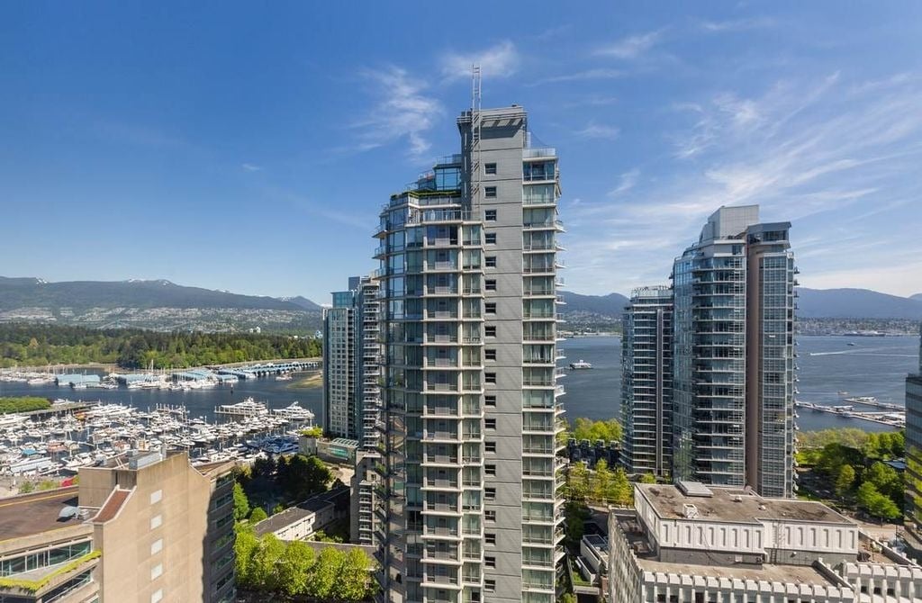 1211 Melville St, #2005