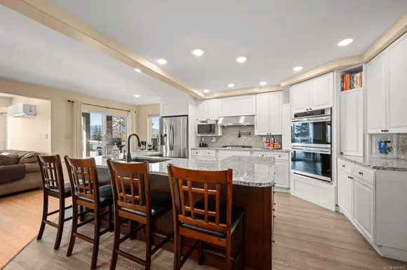 1418 Valley View Dr