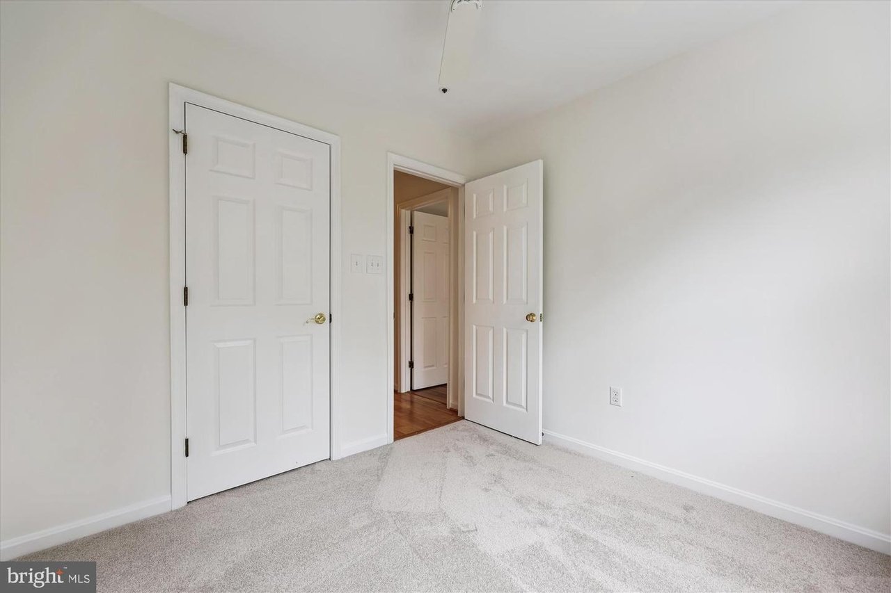 473 Tschiffely Square Rd