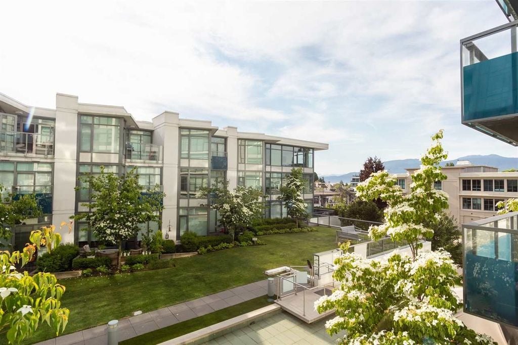 1777 W 7th Ave, #205