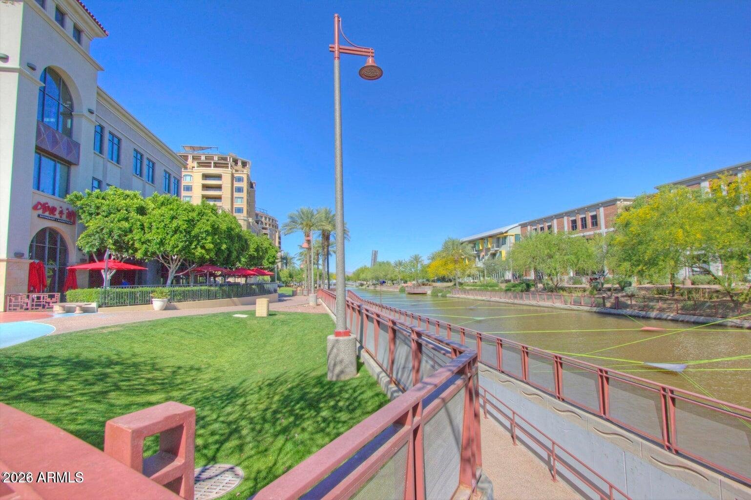 7117 E Rancho Vista Dr, #5001