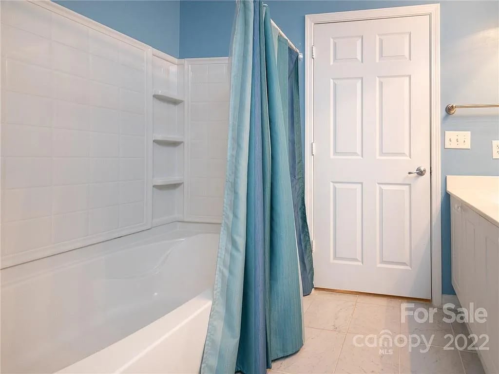 6112 Creft Cir #114