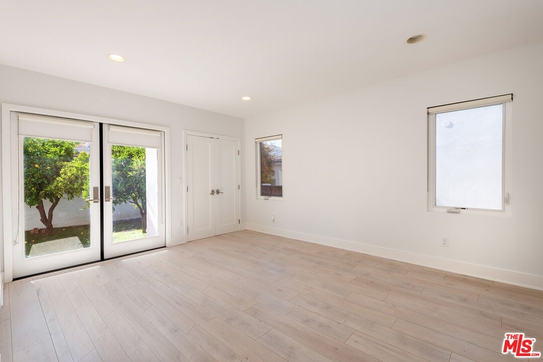 455 N La Jolla Ave