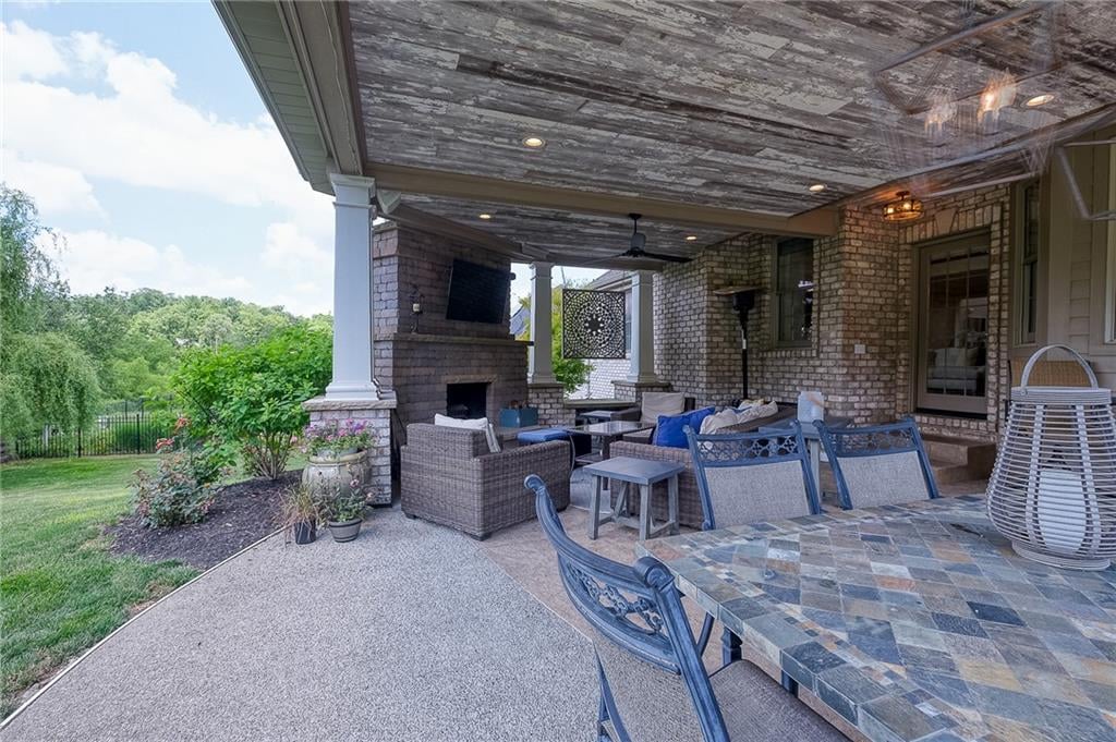 108 Walden Pond Lane