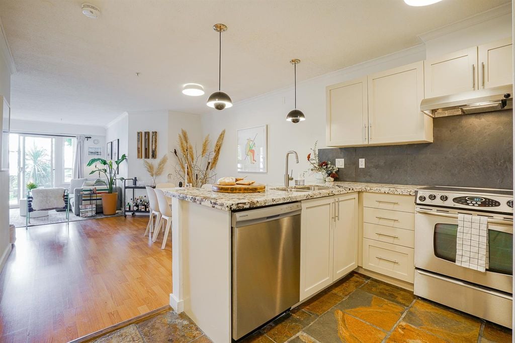 333 E 1st St, #112