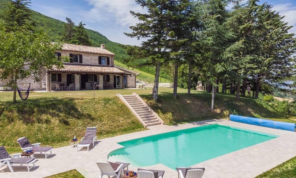 Beautiful Stone Farmhouse in Fossombrone