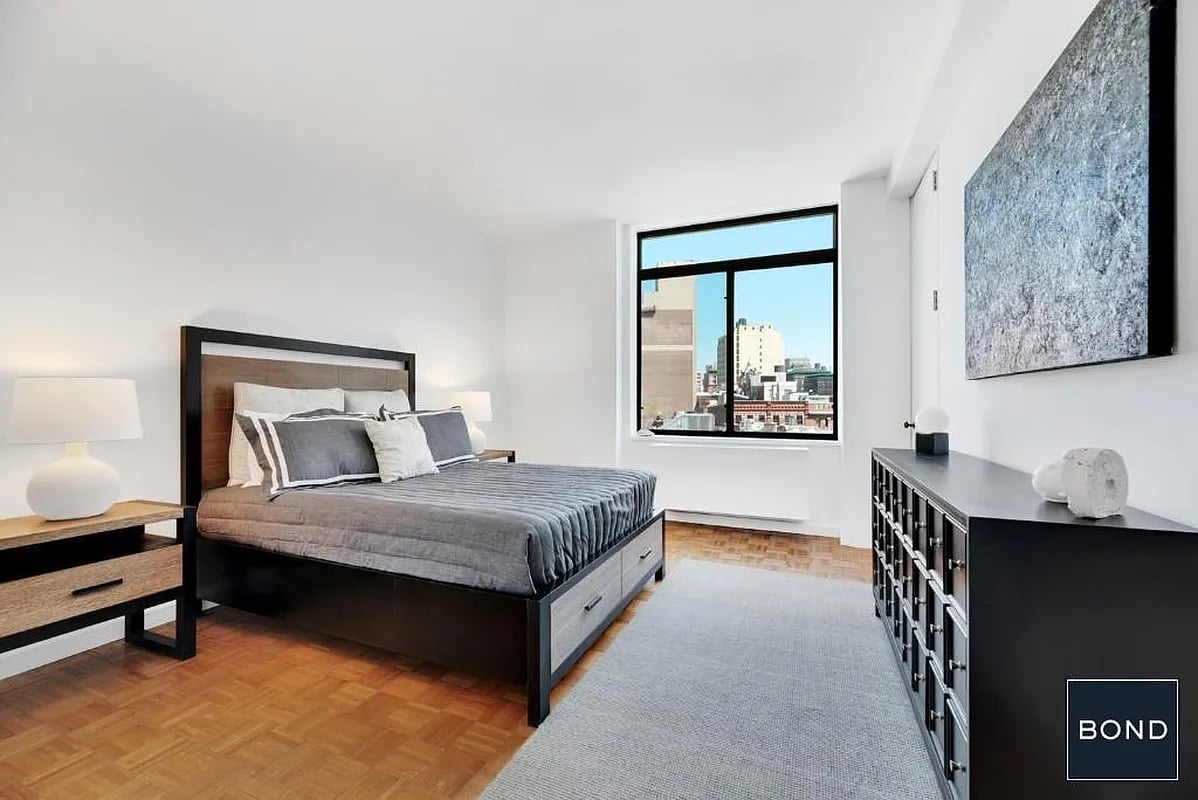 311 Greenwich St, #10A