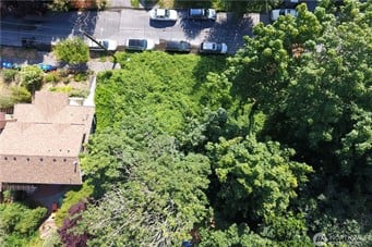 26 XX Mayfair Avenue N