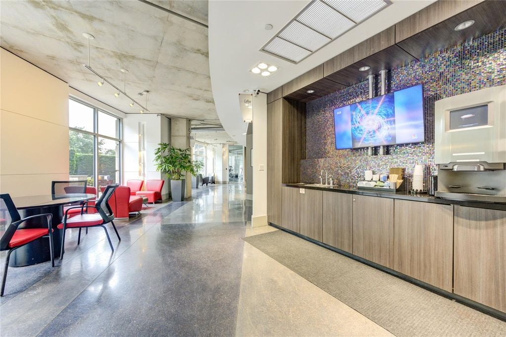 1901 Post Oak Blvd #1405