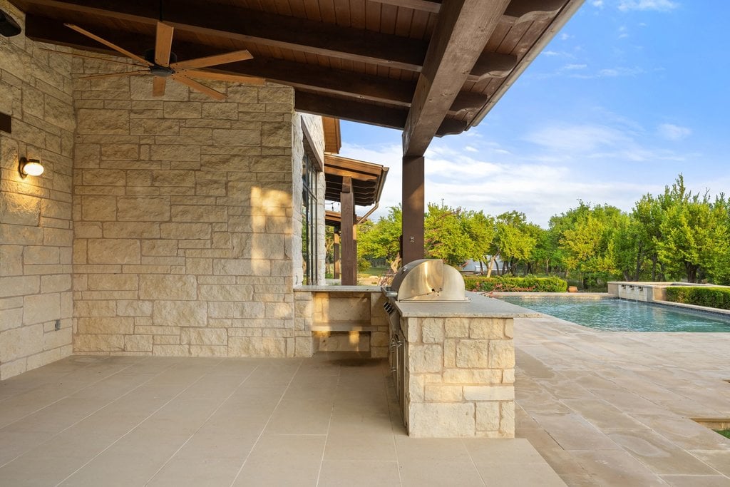 Horseman's Paradise in the heart of Dripping Springs