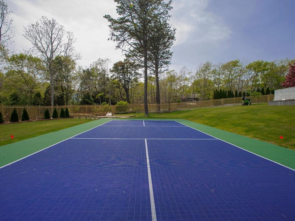 61 Edgartown Meadows Rd