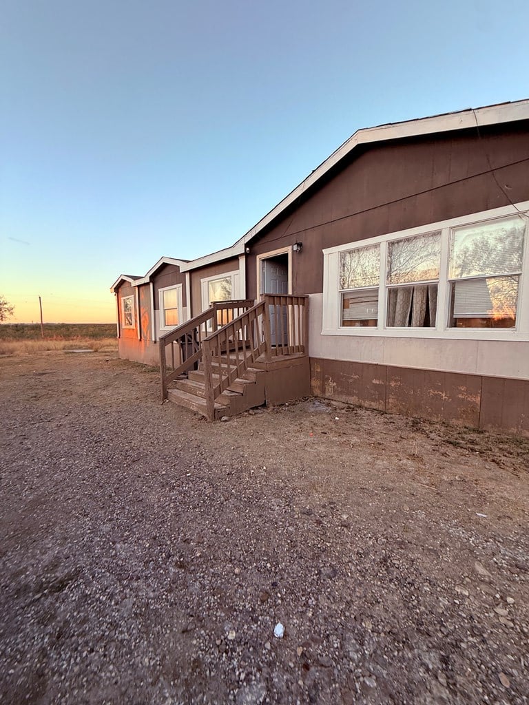 183 Canal Dr
