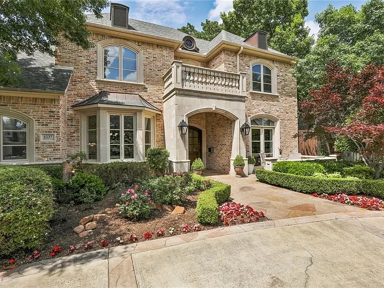 6237 Orchid Ln