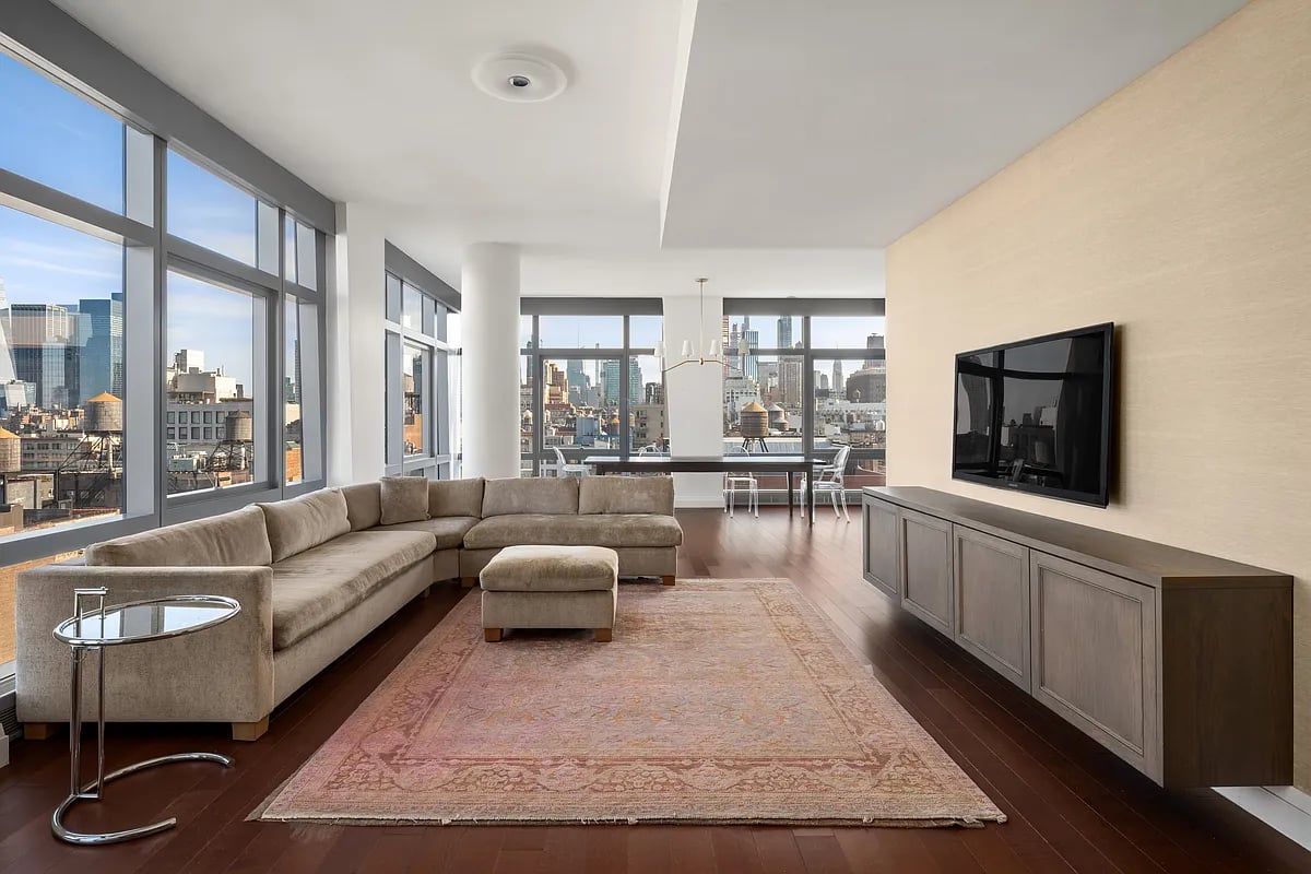 35 W 15th St, #15A