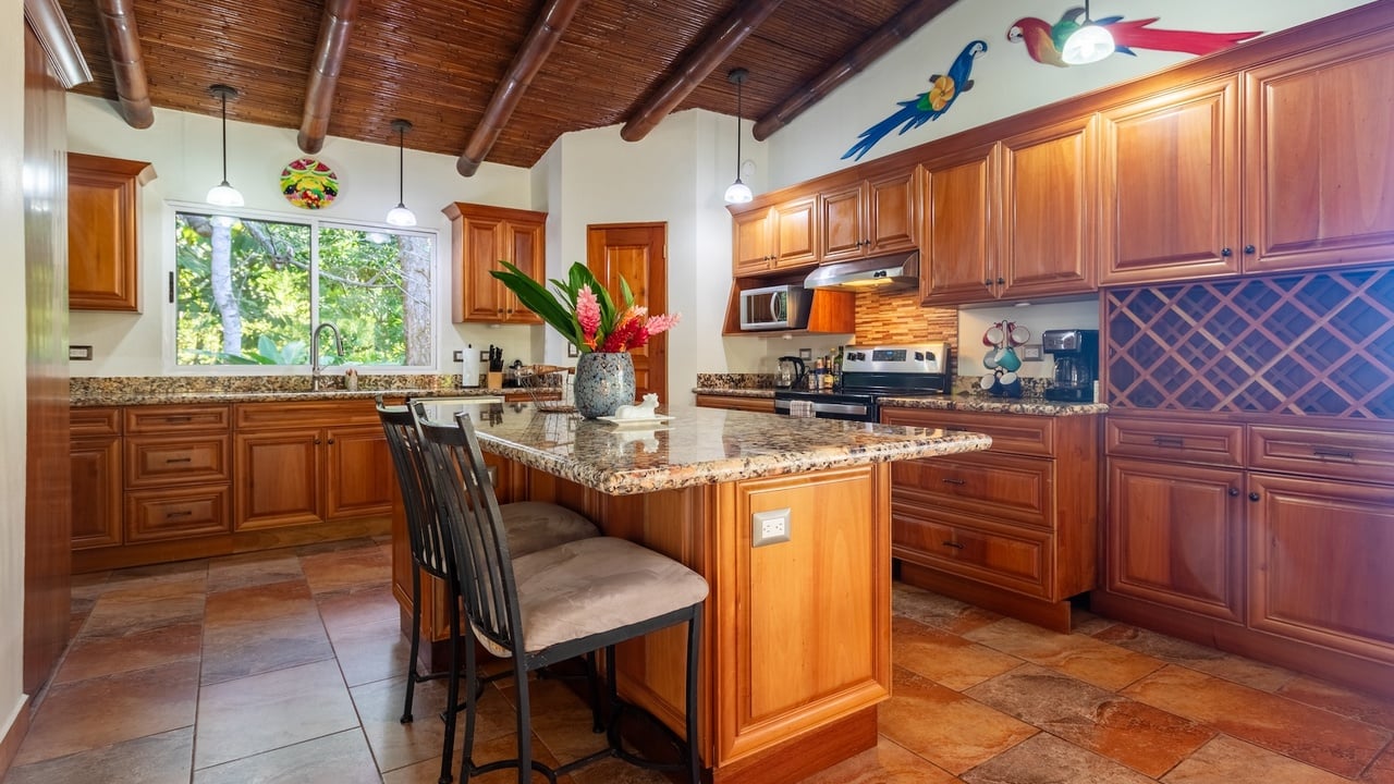 Whale’s Tail Ocean View Estate with Extra Lot in Uvita