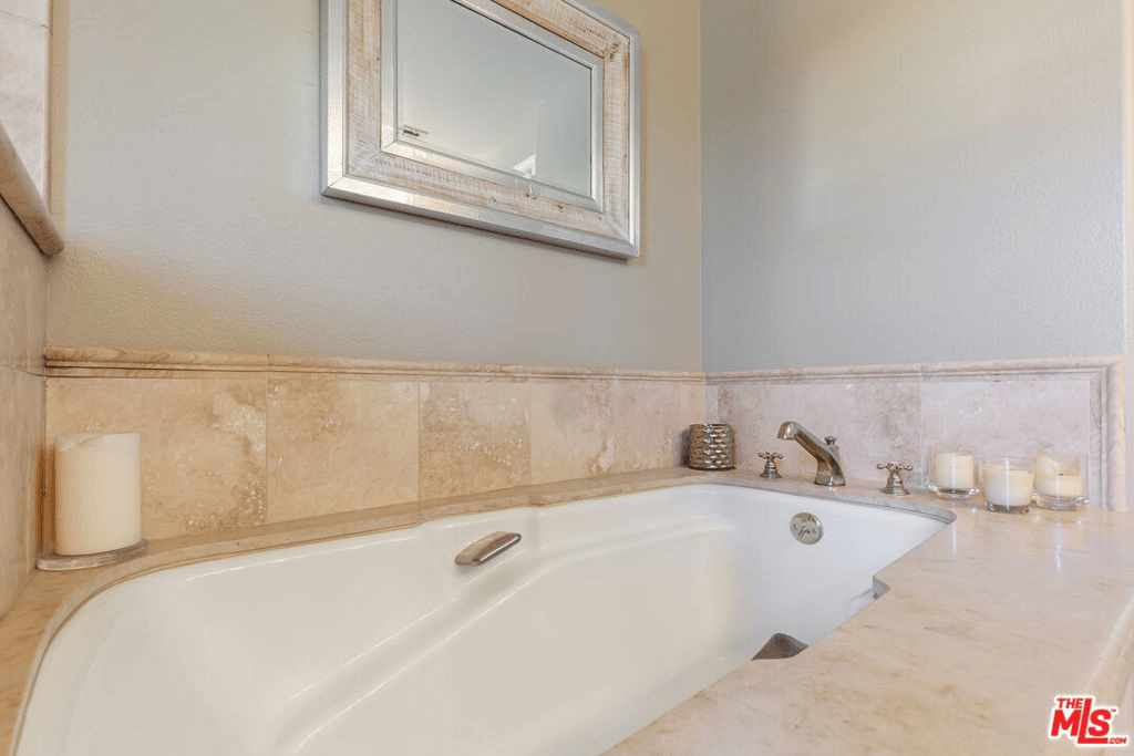 12449 Kling St, #PH1