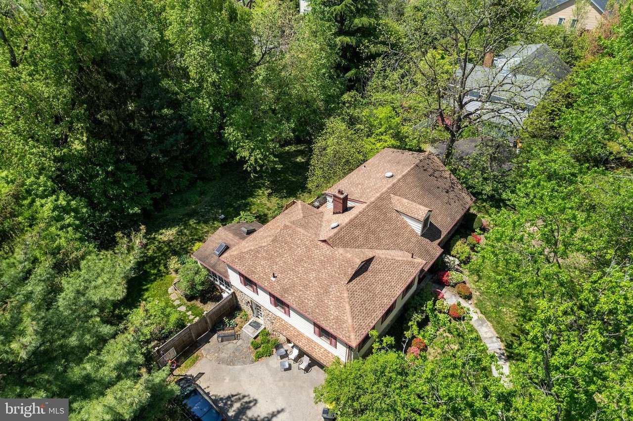 328 Tower Ln