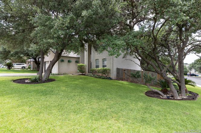5827 Rolling Forest Dr