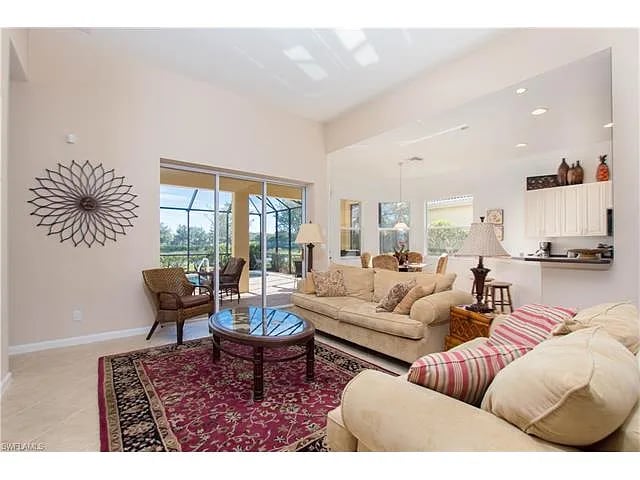 3830 Lakeview Isle Ct