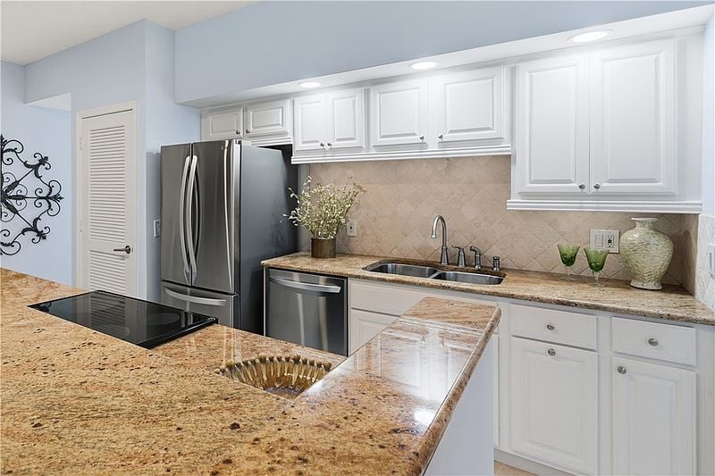 1195 Winding Oaks Cir E APT 303