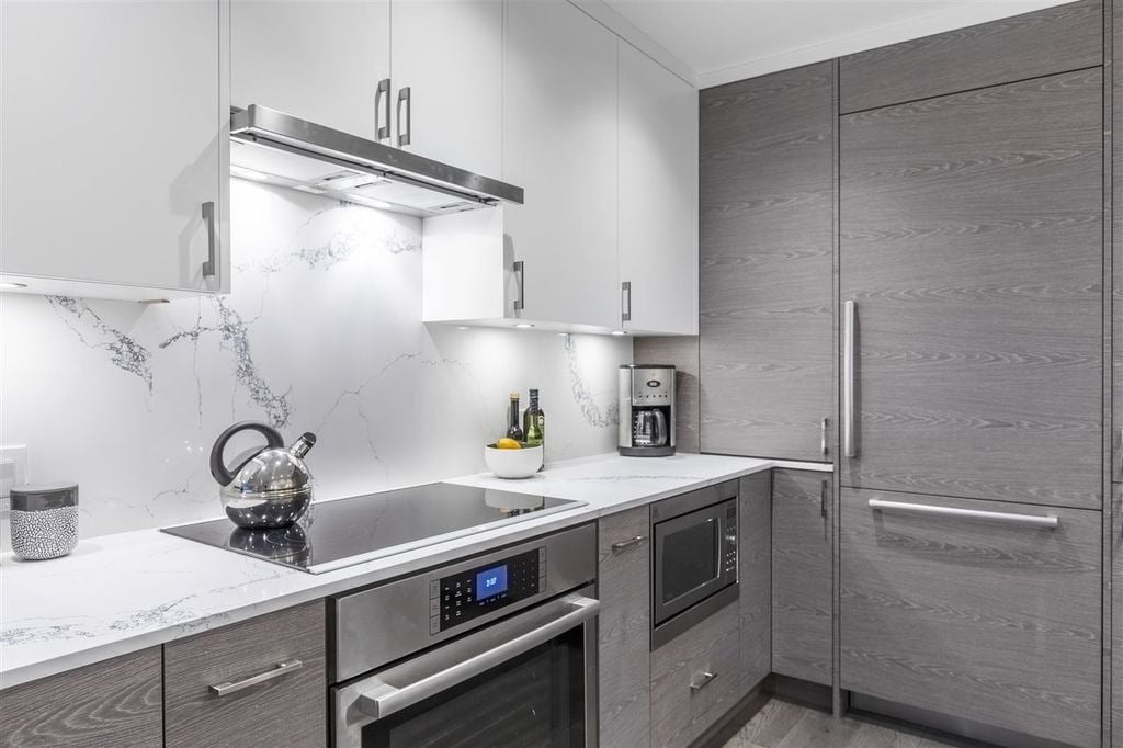 2242 Folkestone Wy, #21