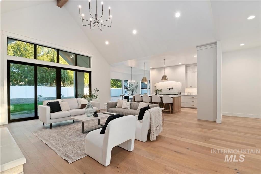 196 N Timber Wolf Pl Eagle Idaho