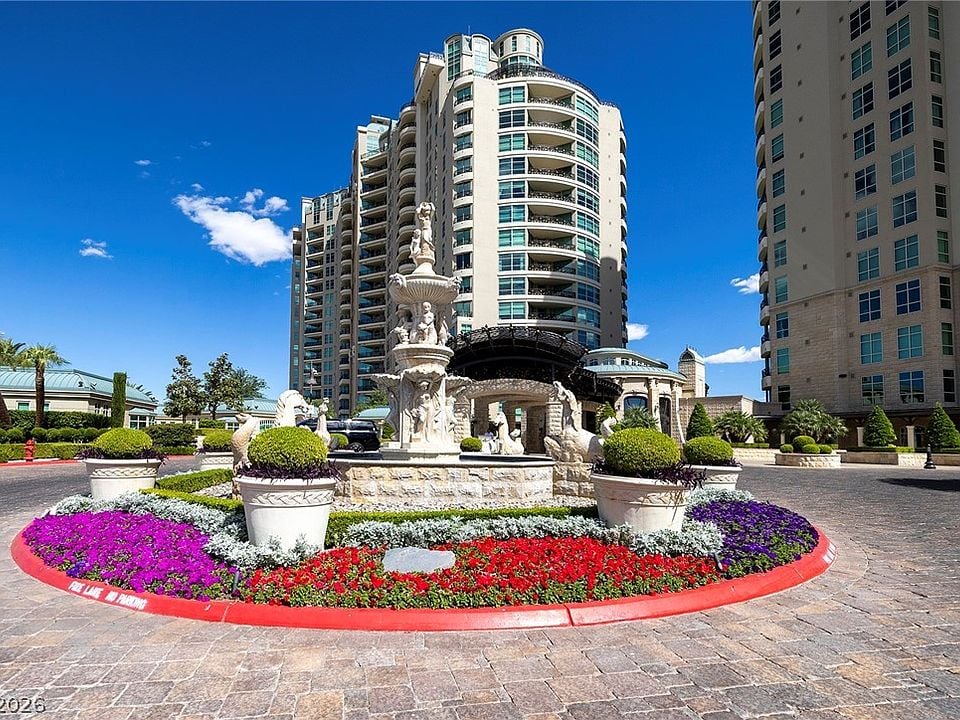 One Queensridge Place