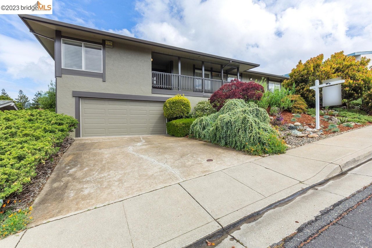 7351 Pebble Beach Way