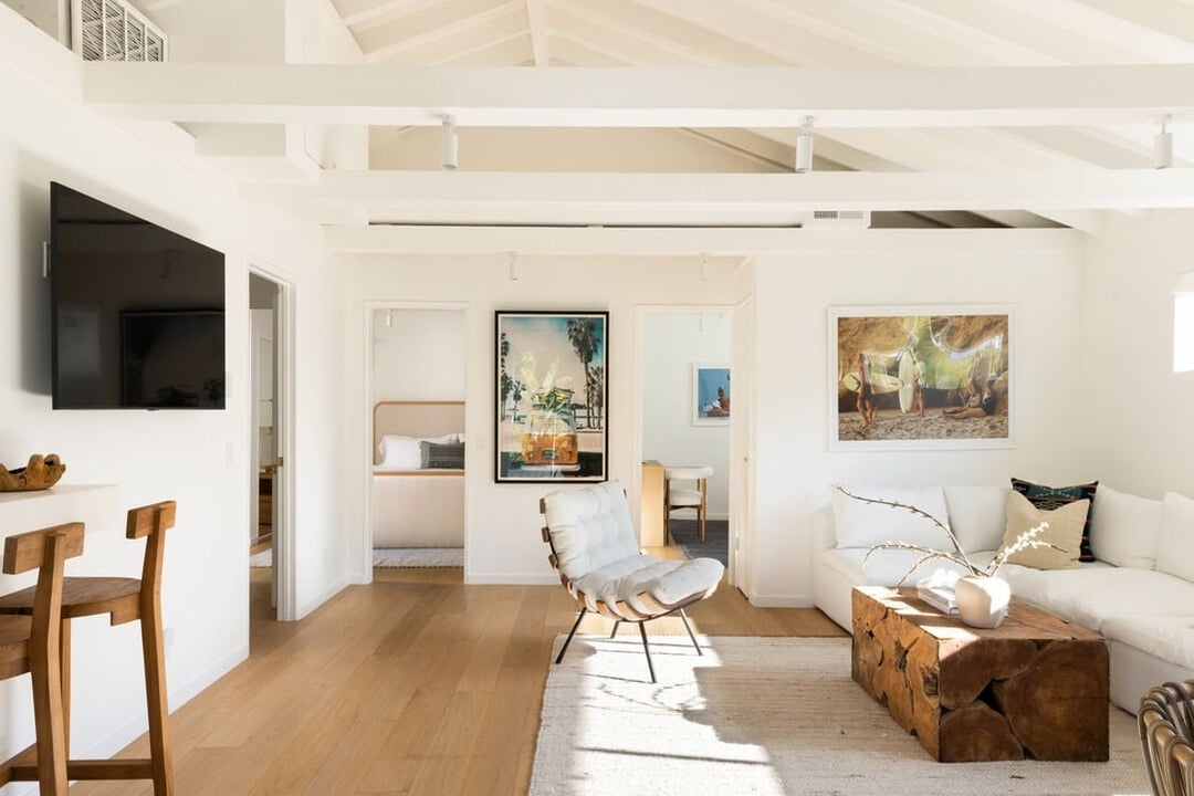 Echelon Pavilion, Grayfox St, 90265