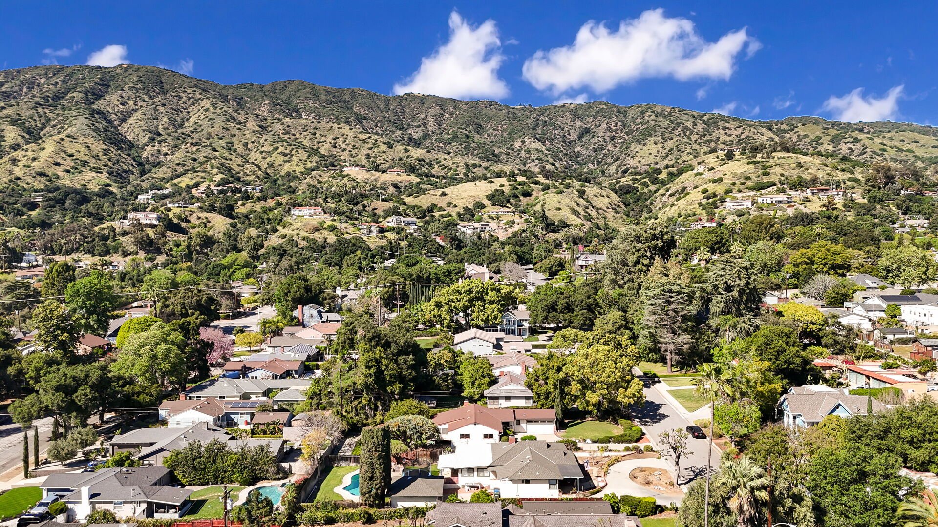 617 N Vista Bonita Avenue