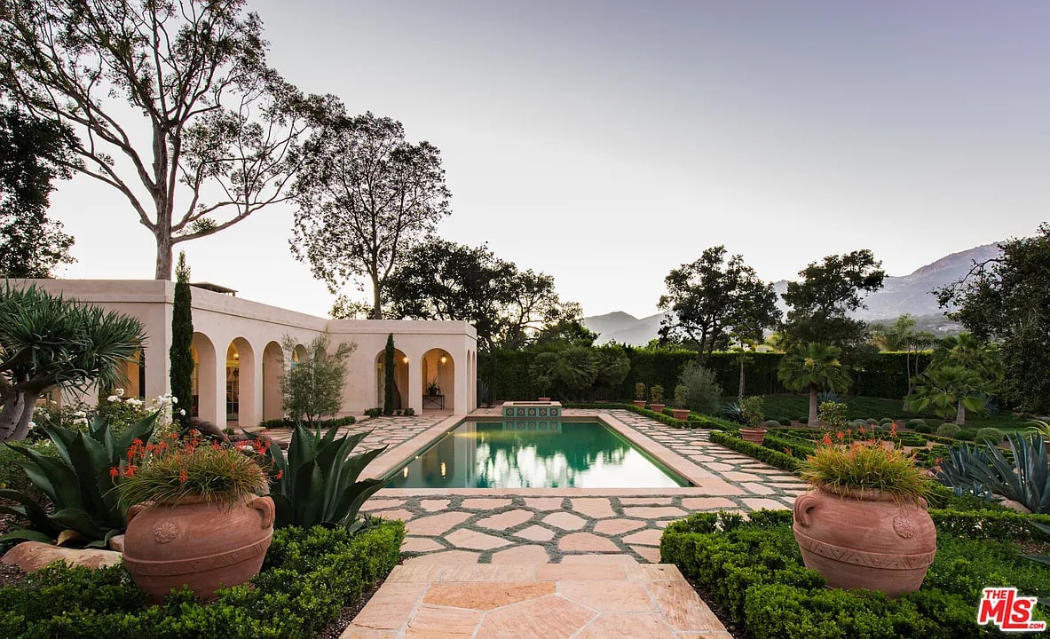 1041 Mission Ridge Rd