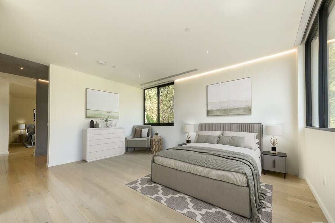 Pinnacle Manor, Willow Glen Rd, 90046