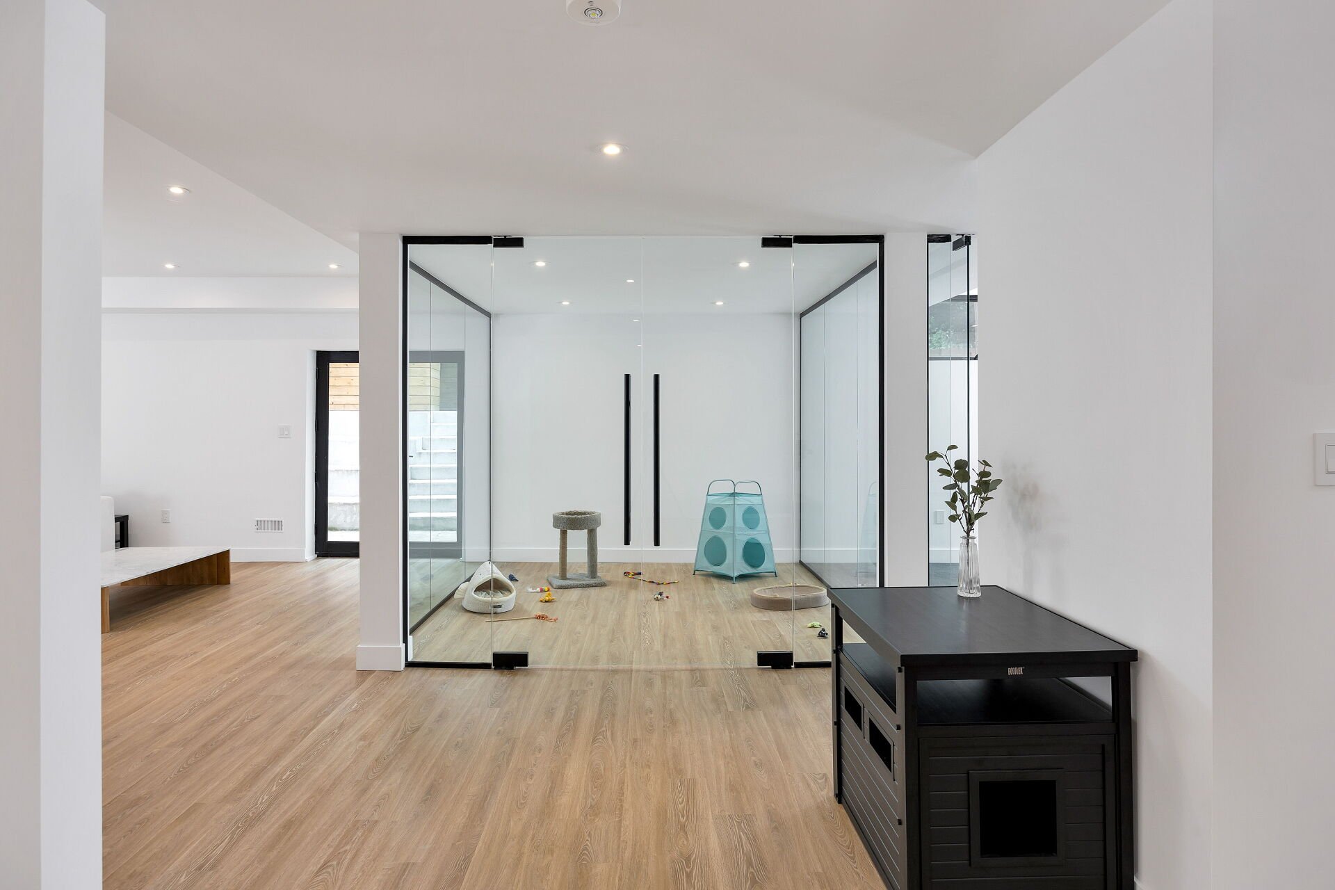 1405 Acton Crescent