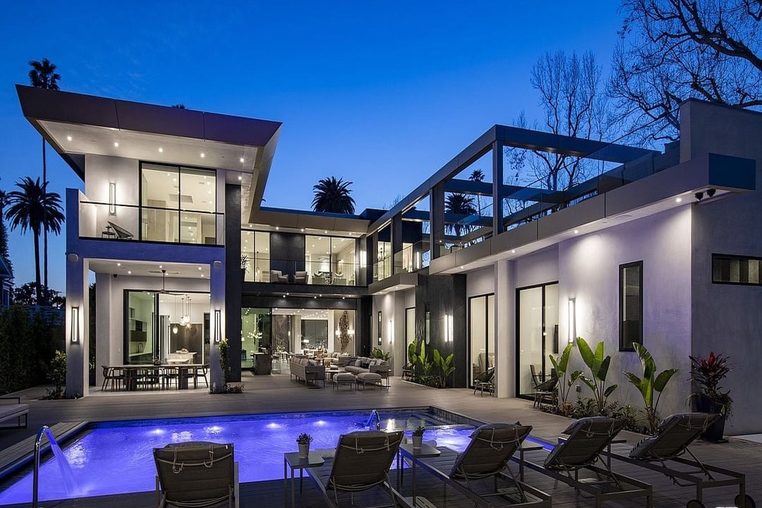 Cascade Golden, N Beverly Dr, 90210