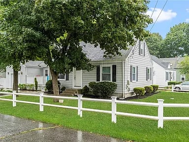 1 Packard Ave
