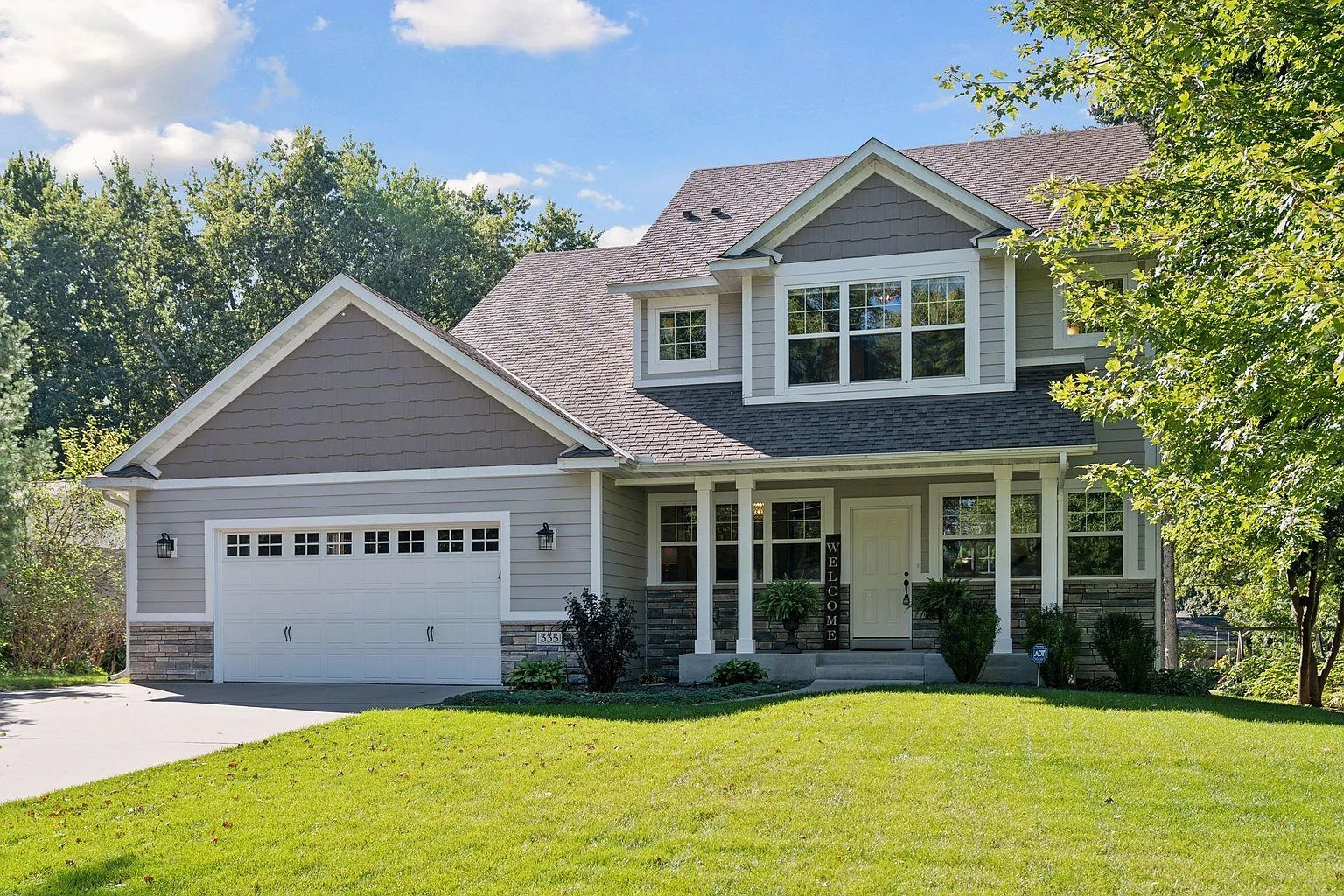 2014 Build 5 Minutes from Downtown Wayzata
