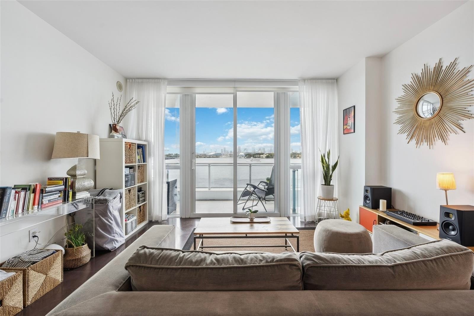 540 WEST AVE #312